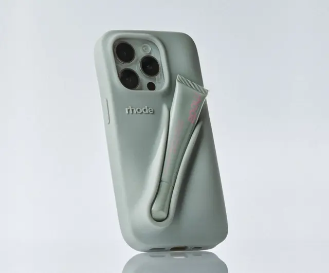 Rhode-class lip-treatment phone case (slot case)