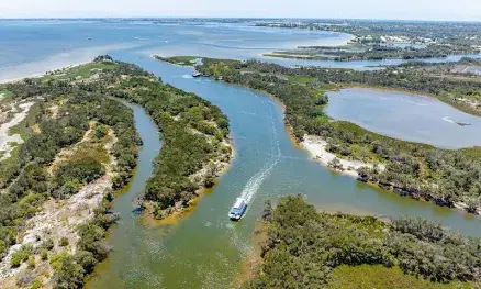 Scenic harbour or river lunch cruise booked end to end