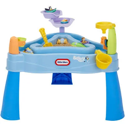 Bluey beach water play table