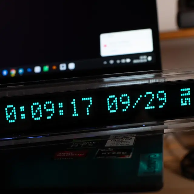 Retro VFD digital desk clock