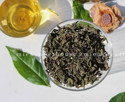 Rare Vietnamese lotus-scented green tea