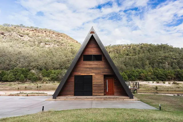 Luxury off-grid cabin weekend in the Blue Mountains (or equivalent)