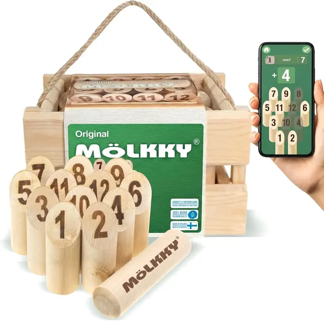 Mölkky Finnish wood tossing game