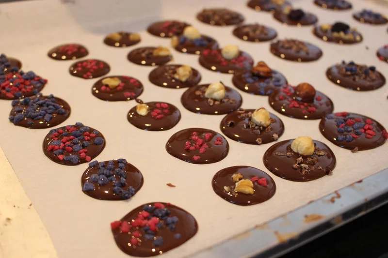 Shared chocolate making class