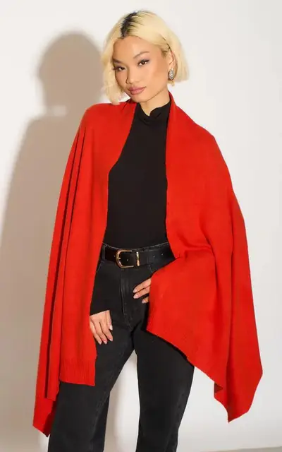 Personalised red cashmere travel wrap