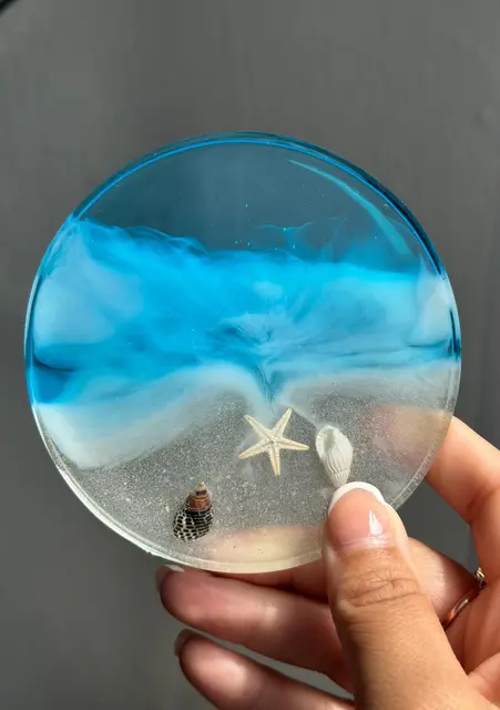 Epoxy resin fish-memory coaster kit